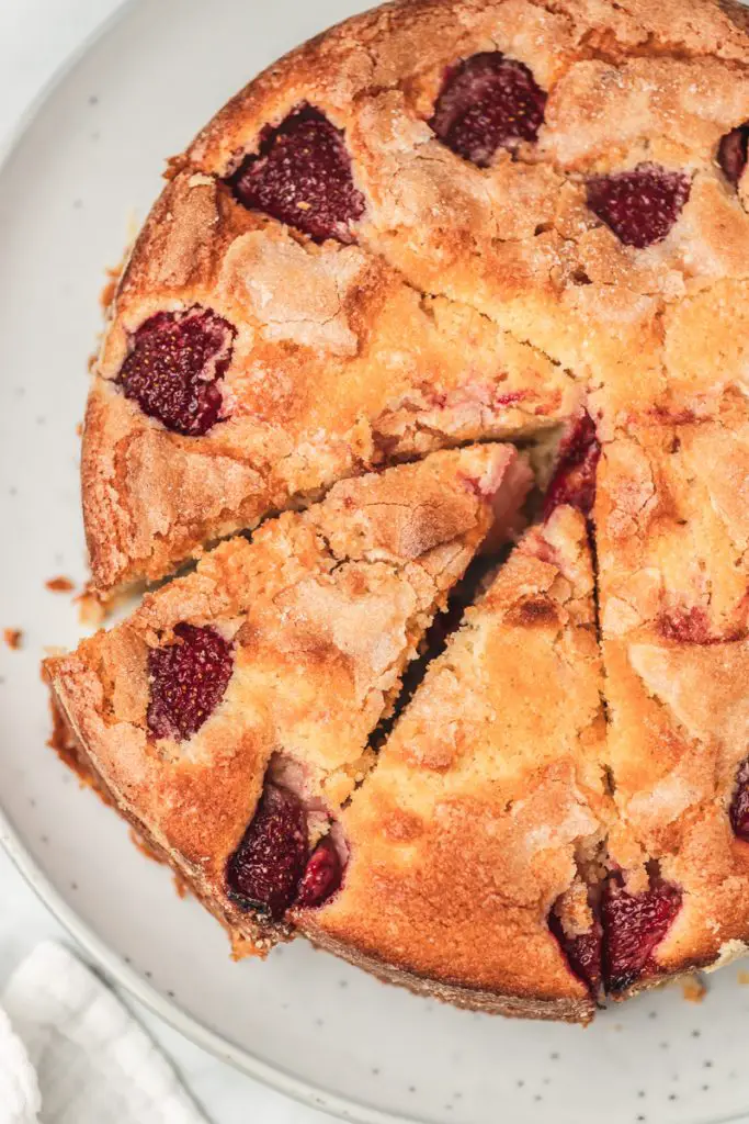 Screaming Strawberries Halloween Dessert Cake